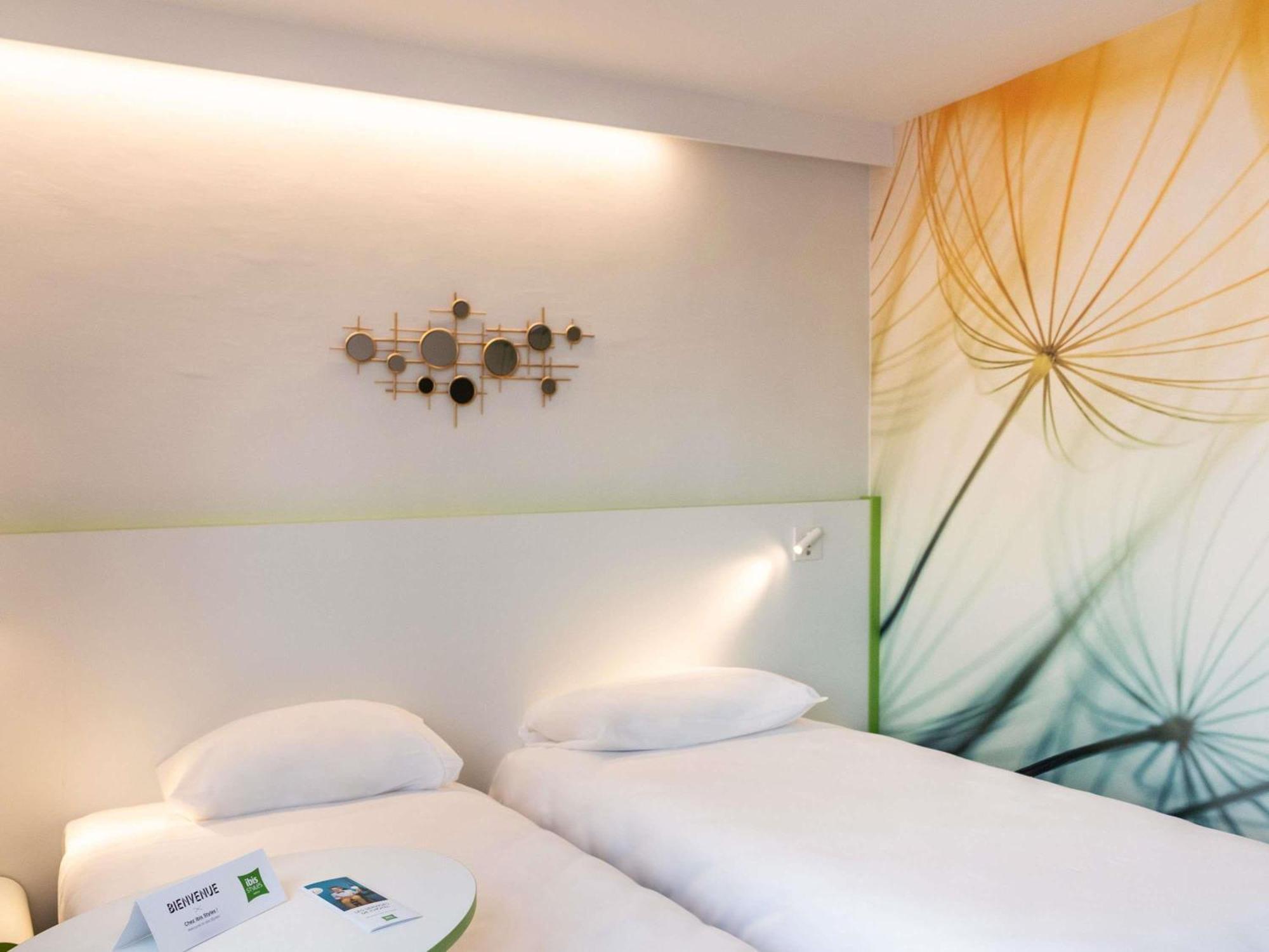 ibis Styles Fougeres Hotel Beaucé Eksteriør billede